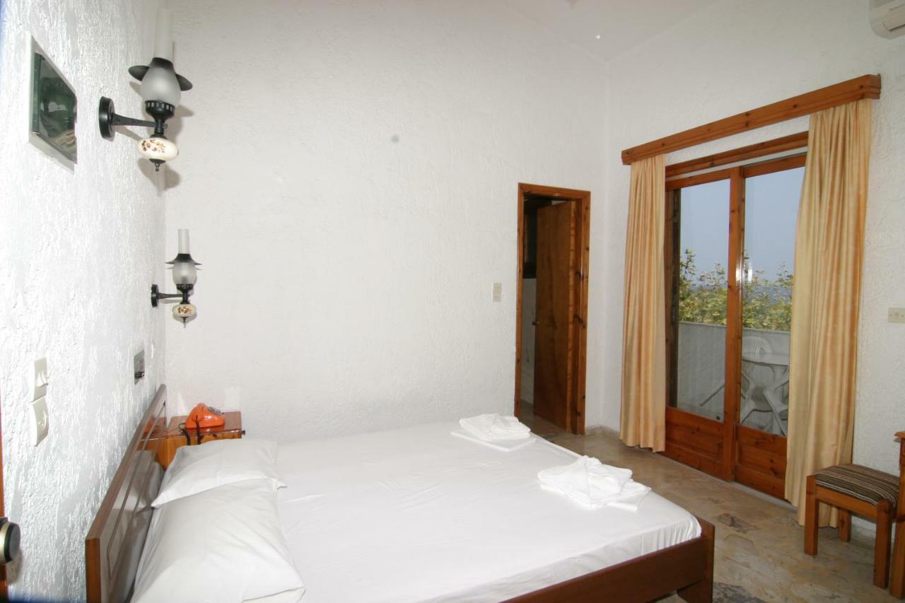 Kedros Hotel Samos Island Exterior photo